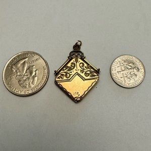 This is a Bliss Brothers antique gold filled locket from Victorian era 1800’s